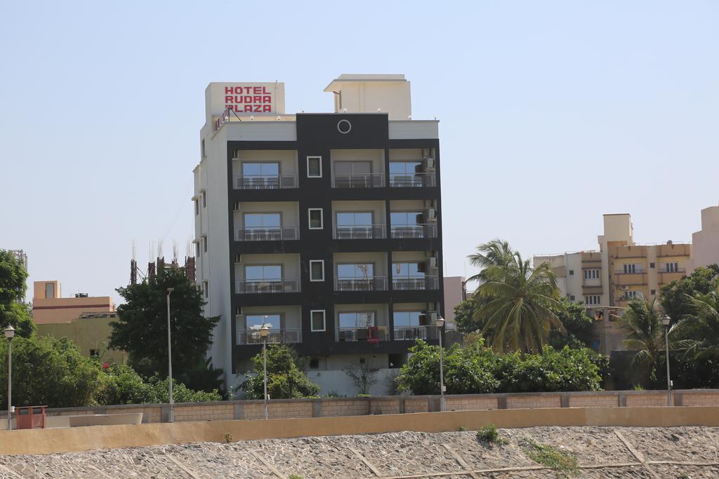 Hotel Rudra Plaza Dwārka Extérieur photo