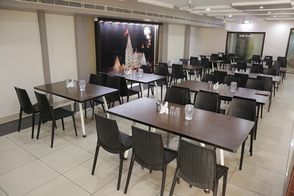 Hotel Rudra Plaza Dwārka Extérieur photo