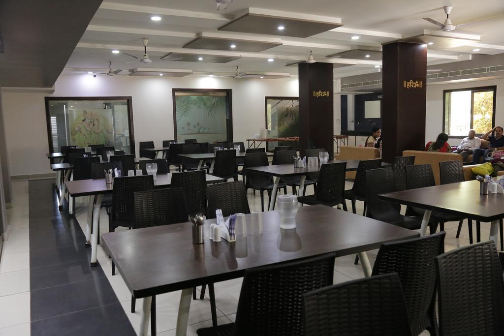 Hotel Rudra Plaza Dwārka Extérieur photo